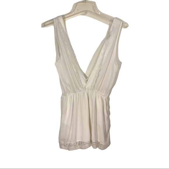 Dainty Hooligan white lace trim shorts romper w/ plunging neckline front & back - Picture 4 of 7